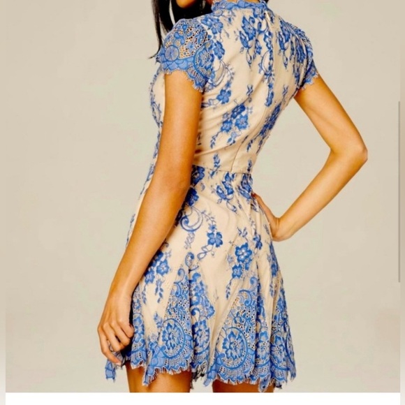 Bebe Valorie Blue Lace Godet Skater Dress. Women’s Size 6. Excellent Condition. - Picture 3 of 8